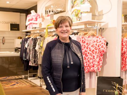 Silvia Buchetitsch in ihrer Boutique Noblesse. (Foto: Tanja Wagner)