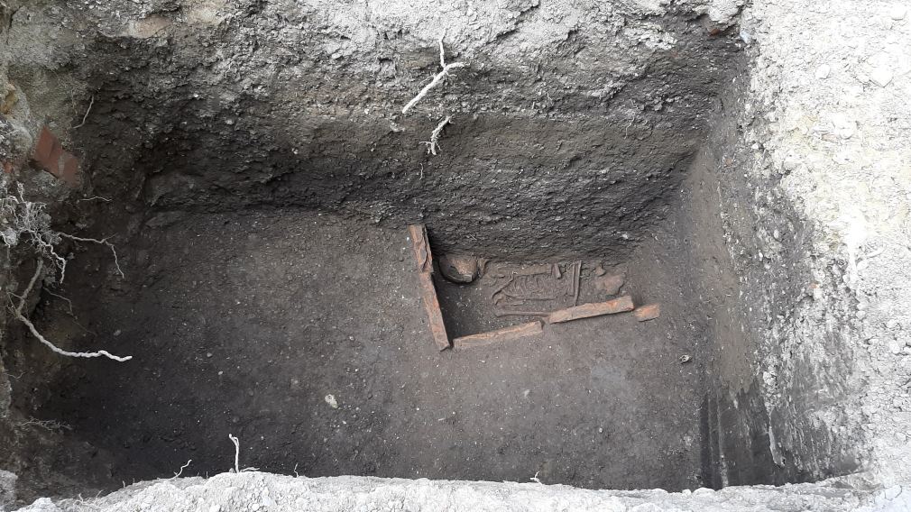 Römisches Ziegelplattengrab (Foto: Stadtmuseum St. Pölten)