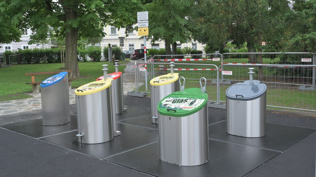 Die neue Unterflur-Sammelstelle in der Radetzkystraße beim Leinerpark. (Foto: Josef Vorlaufer)