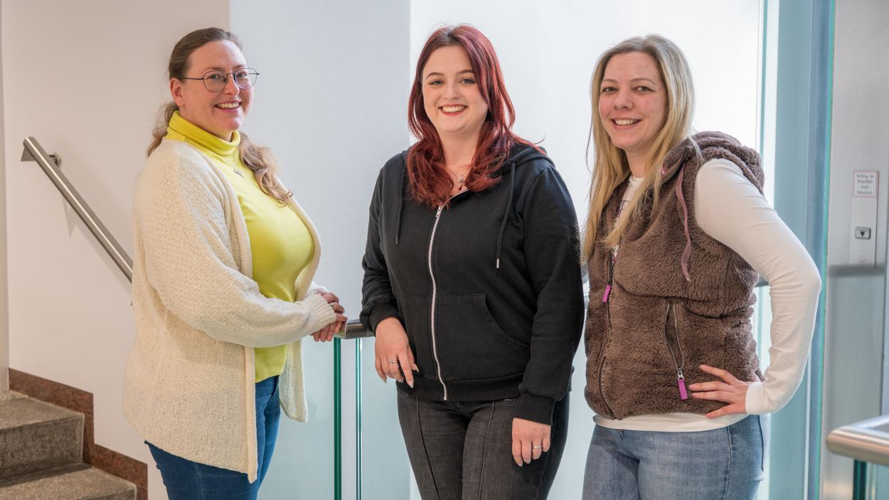 Martina Eigelsreiter, Julia Höllmüller und Nadine Lojka vom Büro für Diversität der Stadt St. Pölten. (Foto: Christian Krückel)