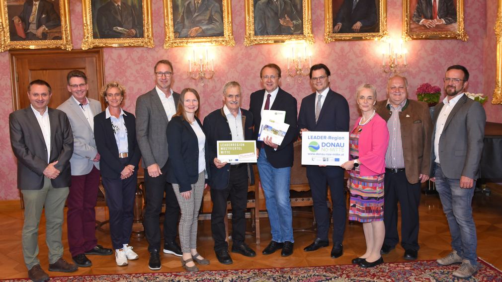 Treffen im Rathaus mit den Partner:innen der Leader-Regionen „Mostviertel-Mitte“ und „Donau NÖ-Mitte“. (Foto: Josef Vorlaufer)