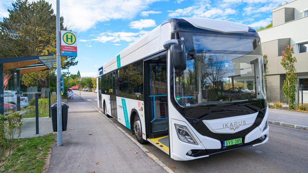Der Elektroantrieb des Elektro-Ikarus hat 326 PS, bei 75 km/h wird abgeriegelt. (Foto: Arman Kalteis)