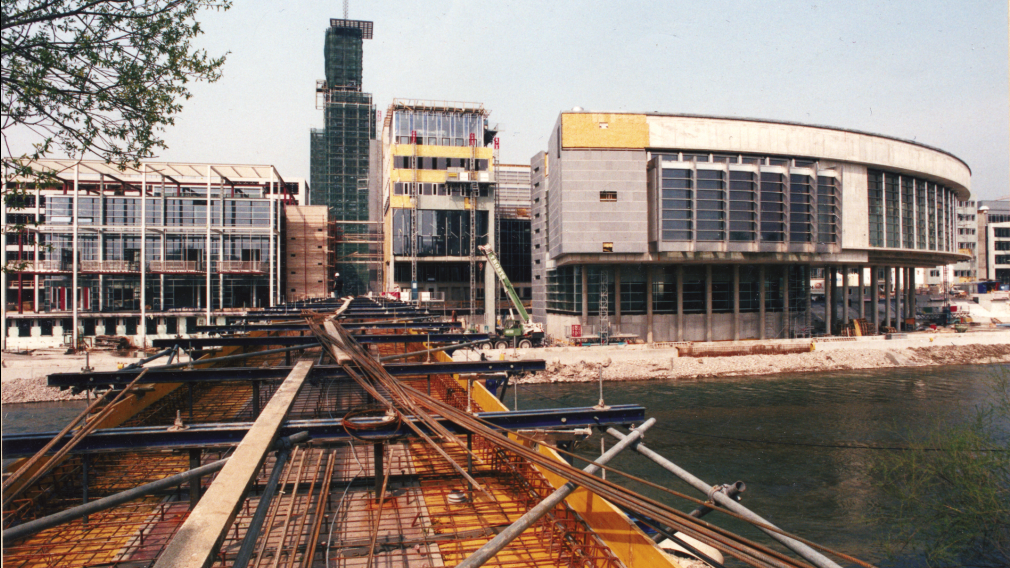 Der Bau des Regierungsviertels. (Foto: Stadtarchiv St. Pölten)