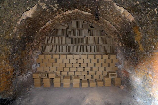 ungebrannte Ziegel im Ringofen Monica Nicoloso