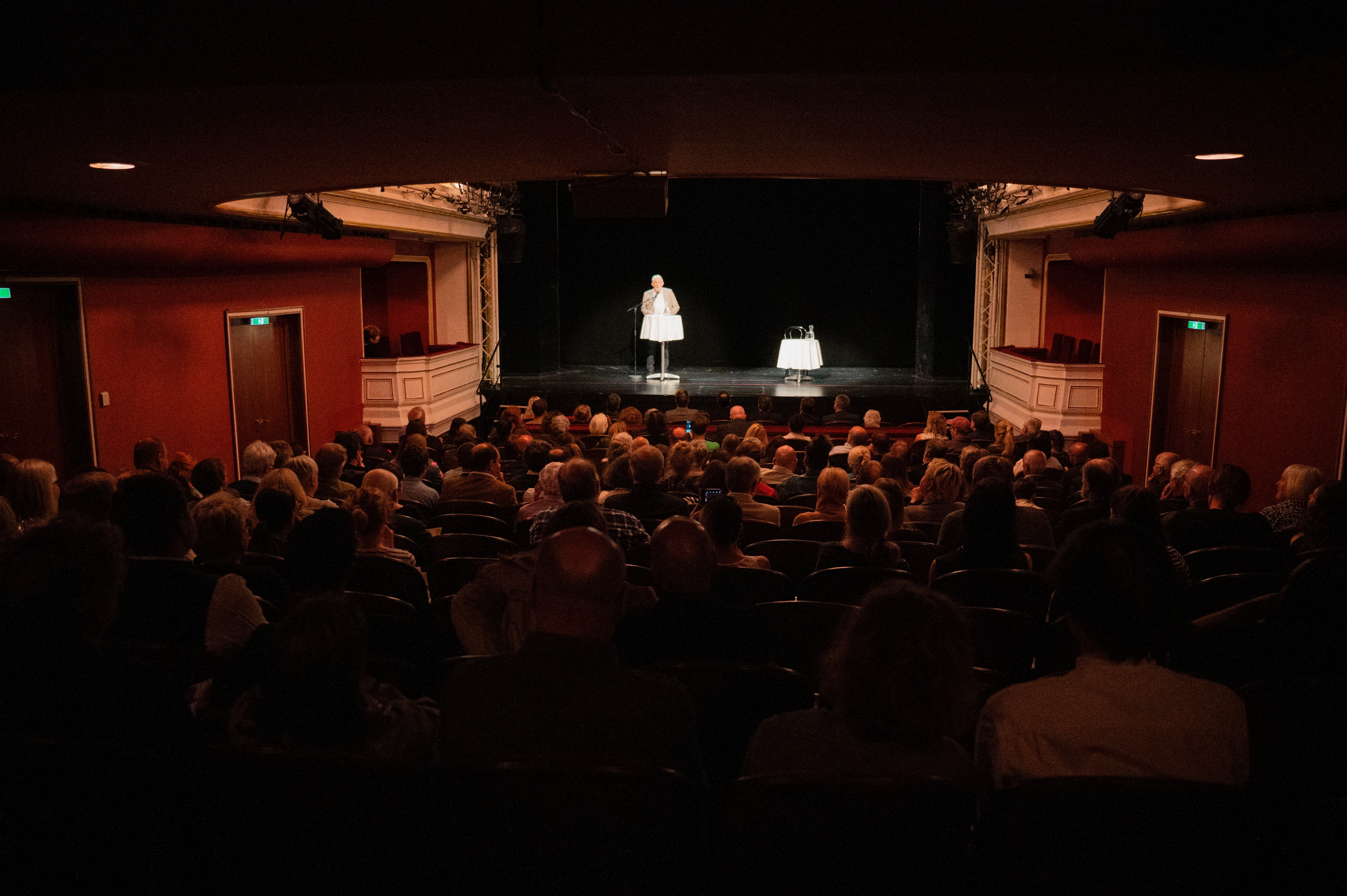 Ausstellungseroffnung Blick in den Schatten 1 von 78